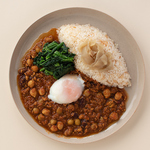 肉肉しいルーととろーり半熟卵がたまらないキーマカレー★