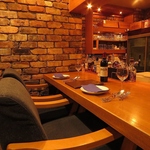 気軽な一杯やデートのご利用にぴったりのカウンター席