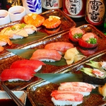 新鮮な海鮮がたのしめる人気のお寿司など、海鮮料理が豊富♪※画像はイメージです。