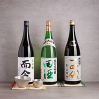 季節の日本酒や焼酎はもちろん、意外にも合うワインも