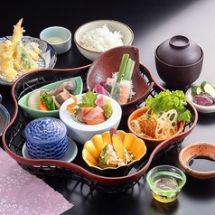 うさぎ花かご御膳