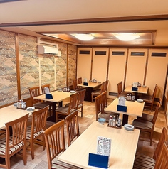 宴会は最大48席まで対応。レイアウトの相談もOKで、貸切利用や団体宴会にも幅広く対応可能です。