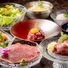 炭火焼肉 にくまる すすきの店特集写真1