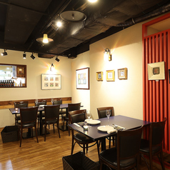 4名がけテーブル席ございます