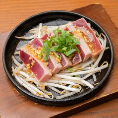 鮪ガーリックレアステーキ