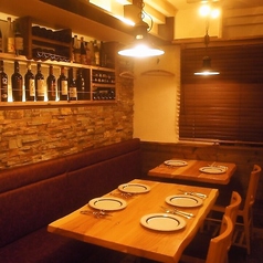 人数やシーンに合わせた席へご案内いたします。詳細は店舗までお問い合わせください。