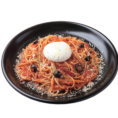 丸ごとモッツァレラのプッタネスカ