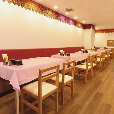 ムンバデビ 名古屋則武店の雰囲気1