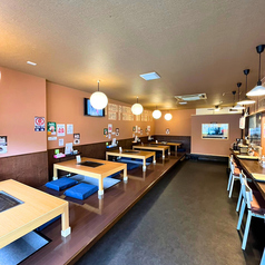 お好み焼きファミリー居酒屋 まるよしの雰囲気1