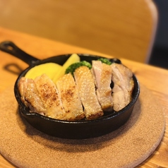 地鶏の岩塩焼き