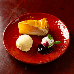 ホットアップルパイ バニラアイス添え