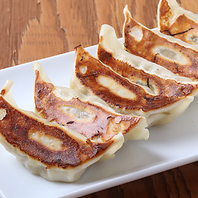 特製餃子や飛騨牛コロッケ、絶品丼も大充実！