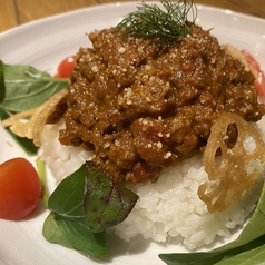 国産鶏ひき肉を使った自家製キーマカレー（テイクアウトルーのみ１５０ｇ）