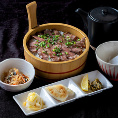 牛タンひつまぶし