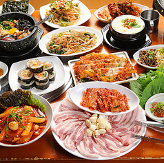 本格韓国料理 豚ブザ 池袋店の写真