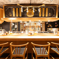 お一人様でも気軽に♪ゆったり楽しめるカウンター