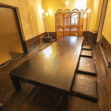 酒肴商店アジトの雰囲気1