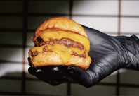 【全粒粉バンズ×国産牛100%パティを使用】