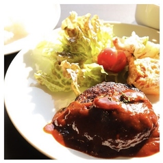 自家製牛100％ハンバーグ
