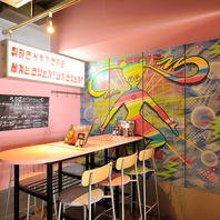 【写真＆SNS映えも抜群☆お洒落で可愛い店内空間♪】