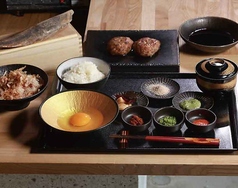 薬味で味わうハンバーグ御膳