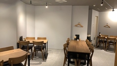 テーブル5卓20席