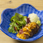 当店では一品料理も数多くご用意いたします。お酒との相性も抜群です！ぜひ合わせてご堪能ください。