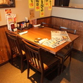 気軽に使えるテーブル席は会社帰りの飲み会に◎