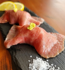 石垣牛 とろ肉炙り寿司 1貫