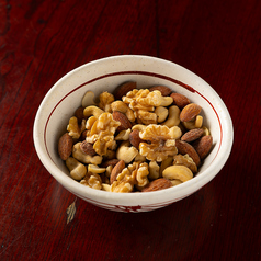 山形の「豆の板垣」ミックスナッツ