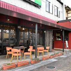 テラス20席ございます。