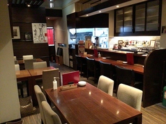 【1F】テーブル席！オシャレなカーテンで仕切られた少人数の女子会にもピッタリ！つなげて使えば最大16名様の大人数宴会もOK！