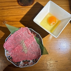 特選黒毛和牛ロースの焼きすき1枚（たまご付き）