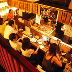 活気ある店内はデートや女子会にも◎半個室も有り！宴会予約もお待ちしております★