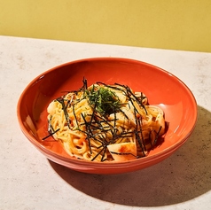 焦がしイカと旨味明太子ガーリックパスタ