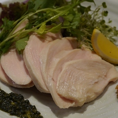 蒸し鶏と芽野菜2種の日替わりソース