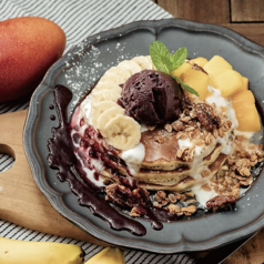 アサイーヨーグルトパンケーキ