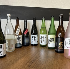 和食の旨みを引き立てる全国から厳選した日本酒や焼酎