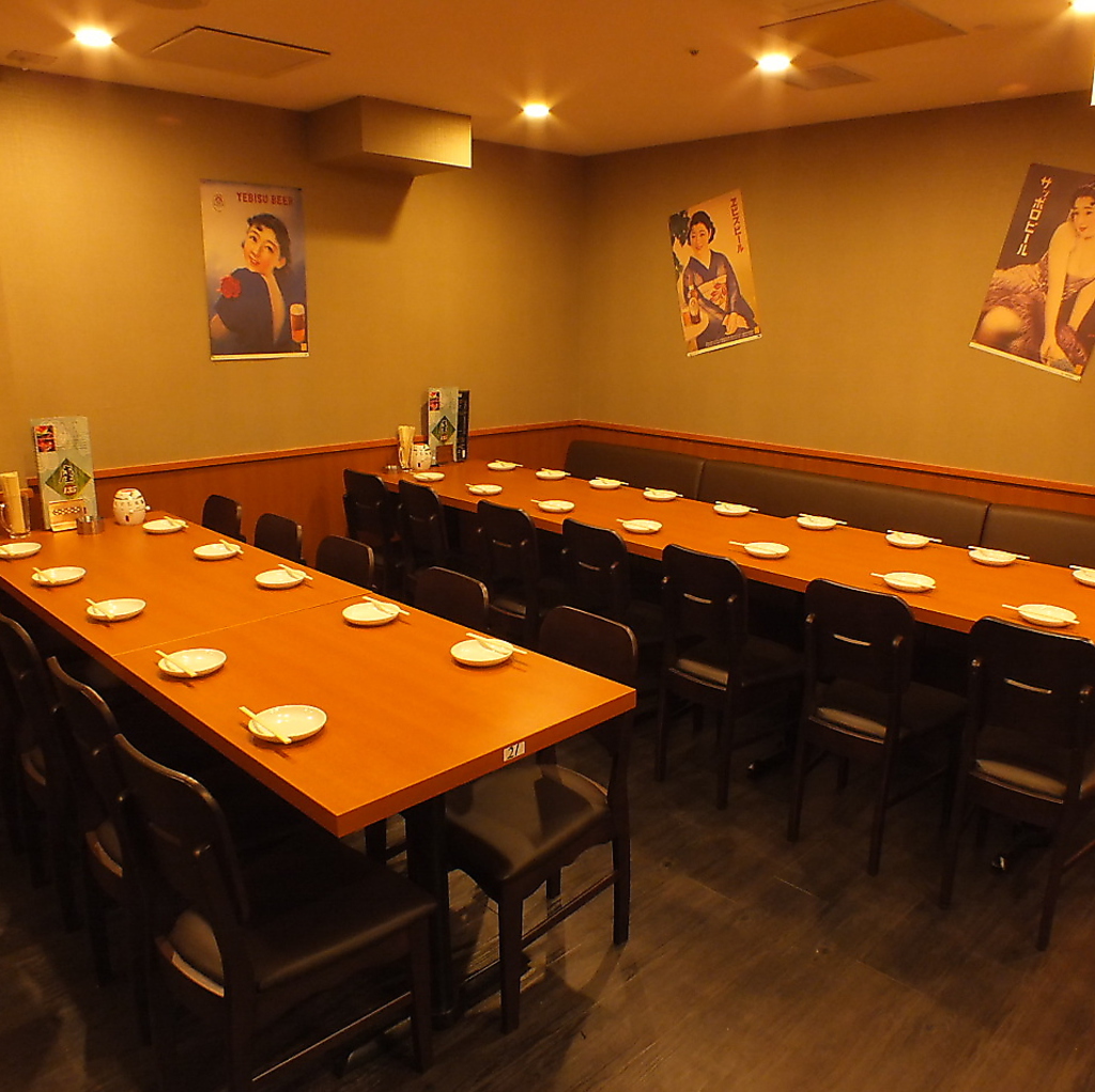 広々店内はファミレス風のゆったり空間★ごゆっくりとご宴会をお楽しみいただけます