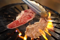 味噌だれだけじゃない！【塩だれ】までも、まるいちだけの味付けを。の写真