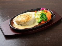 たっぷりチーズのハンバーグ 単品　180g