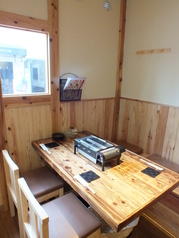 4名様掛けテーブルは2卓ございます♪