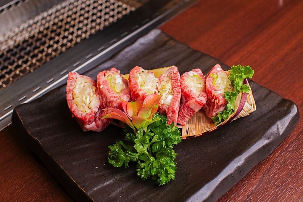 創作料理の「元気焼きシリーズ」！ニンニクとネギの香りと肉の旨みがベストマッチ！