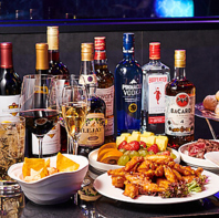 ラウンジ貸切30-70名!個室充実!世界的スターも来店多数!