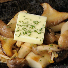 3種のきのこのバター焼き/豚肉の柚子胡椒焼き