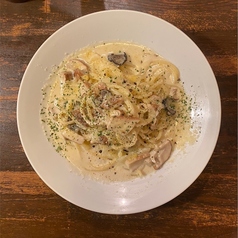 黒トリュフとポルチーニクリーム