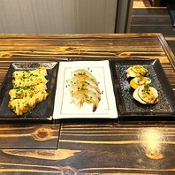 お肉を引き立てるサイドメニューと本格焼酎の数々◎