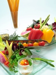 新鮮で色鮮やかなお野菜は前菜やサラダ、メイン料理として、味・食感・見た目でお楽しみ頂けます。