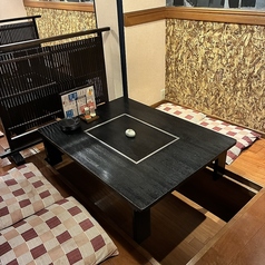 テーブルBは、2～5名様までご着席いただけます。A,Bと合わせて、10名様まで、A,B,Cと合わせて11～16名様までお楽しみいただくことも可能です！