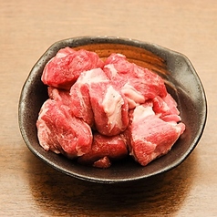 【肉通を唸らせる逸品】驚くほどやわらかい「ラム肩ロース」の写真